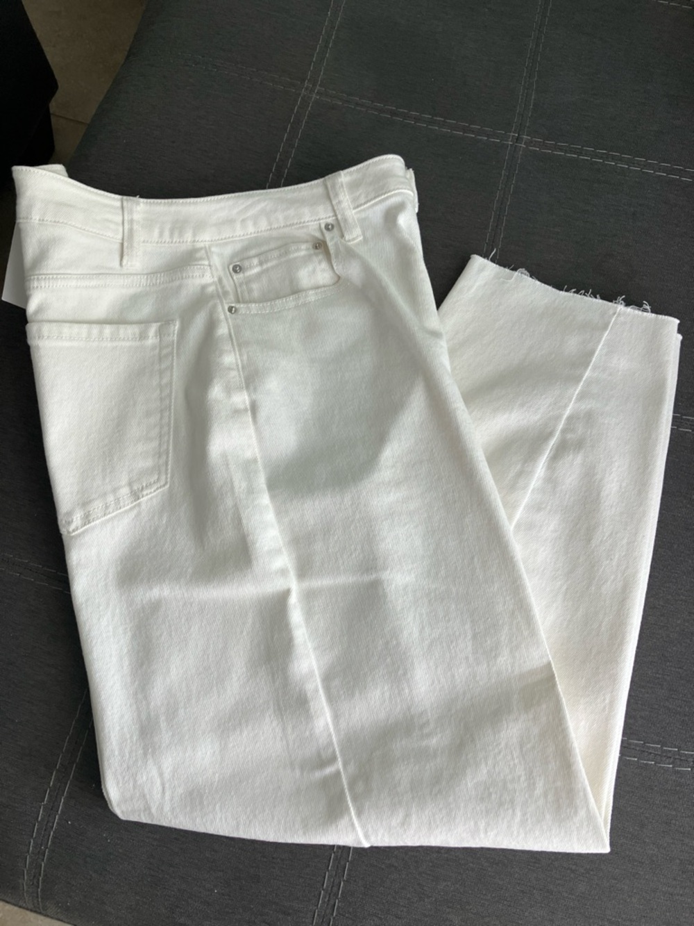 Women’s Cream Balloon Leg Jeans